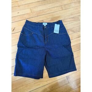NWT Unique Vintage star studded blue denim shorts‎